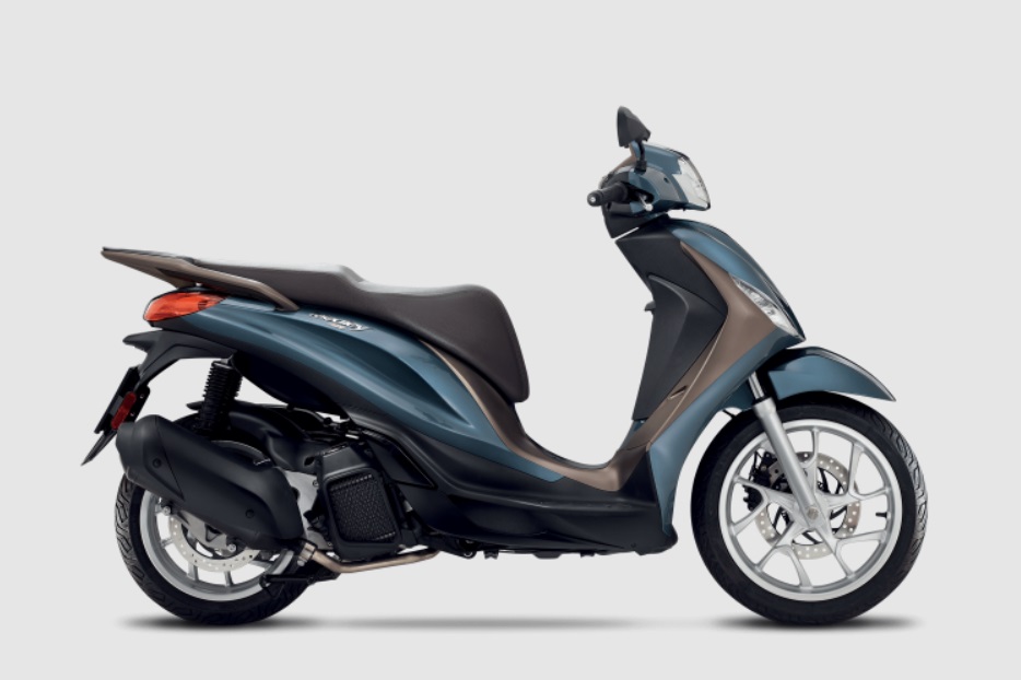 Piaggio medley 125cc scooter